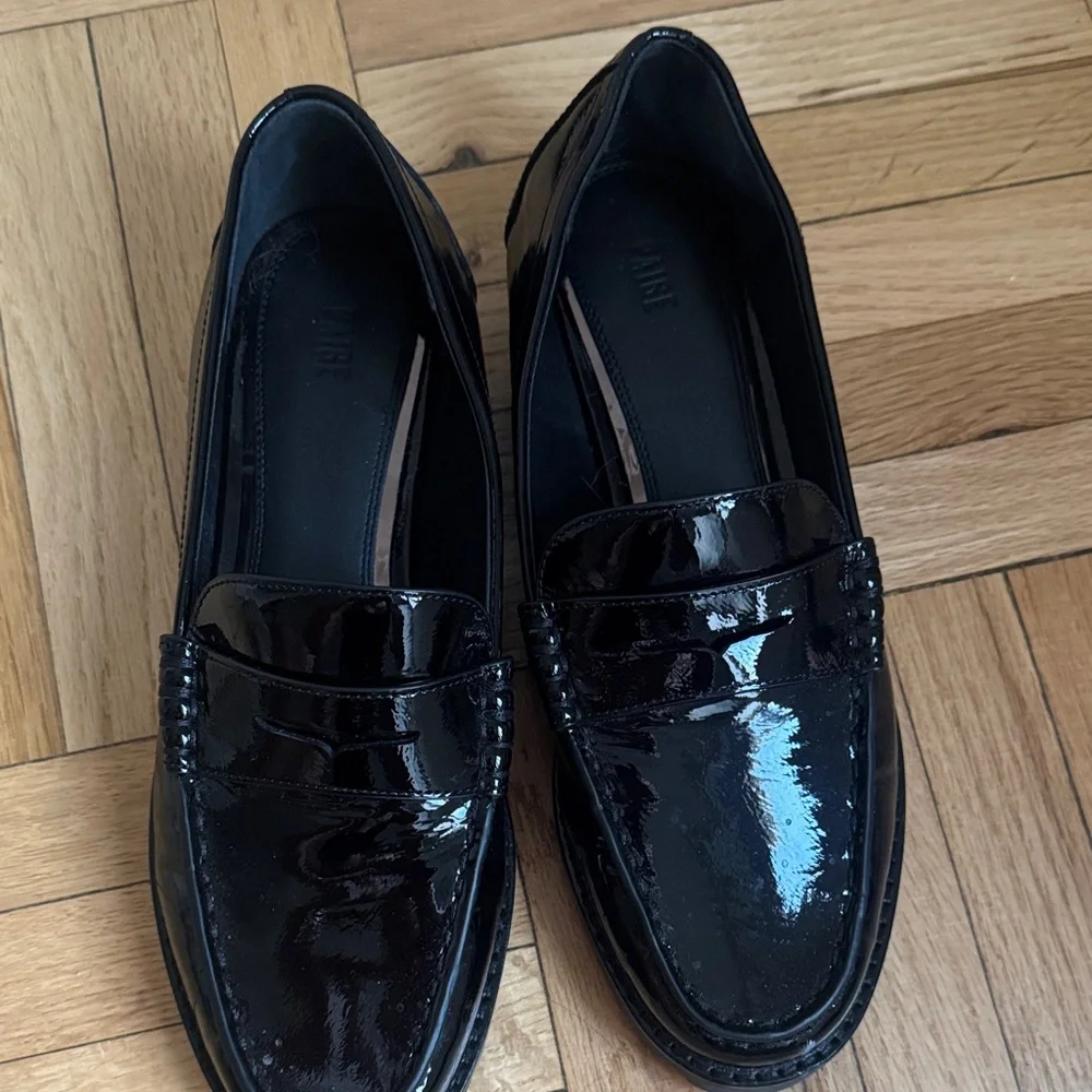 PAIGE Black Leather Women’s Ellis Loafers